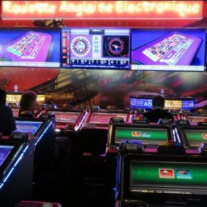 Roulette anglaise électronique : arrestation de 13 escrocs qui écumaient les casinos